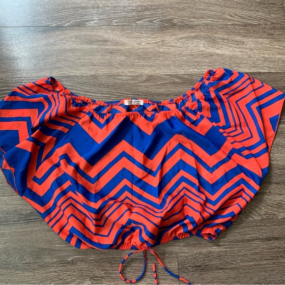Chevron Print Top - Picture 3 of 3